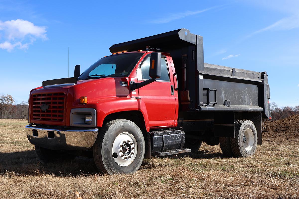 Used 2005 CHEVROLET C8500