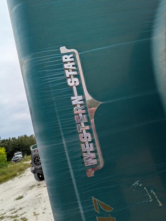 Used 1995 WESTERN STAR 4900