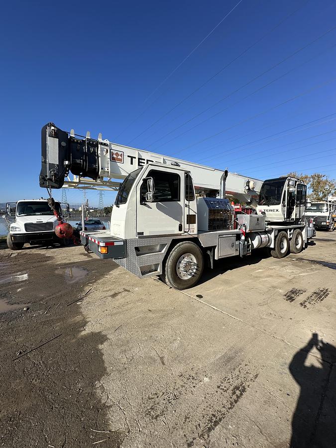 Used 2012 TEREX T 340