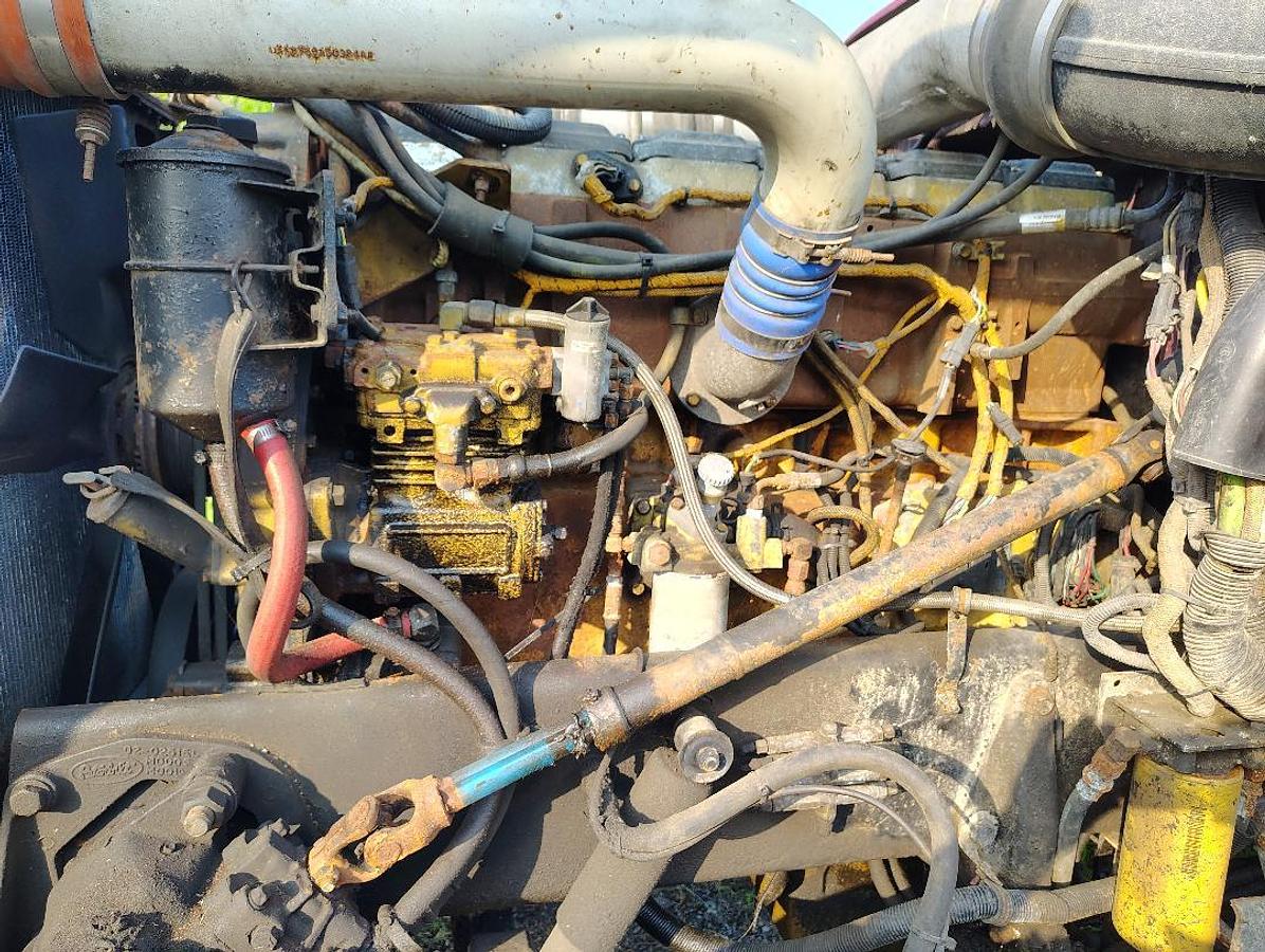 Used 2000 PETERBILT 379