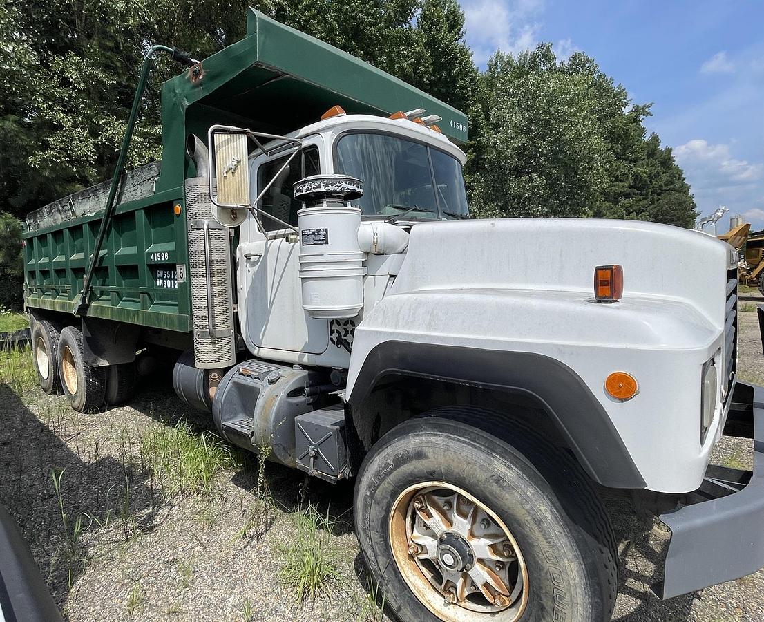 Used 1993 MACK RD 690S