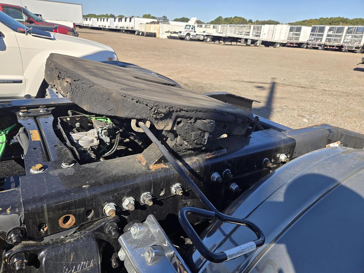 Used 2020 FREIGHTLINER M2 106