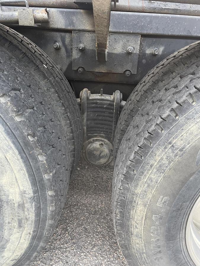 Used 2001 MACK RD688s Roll Off