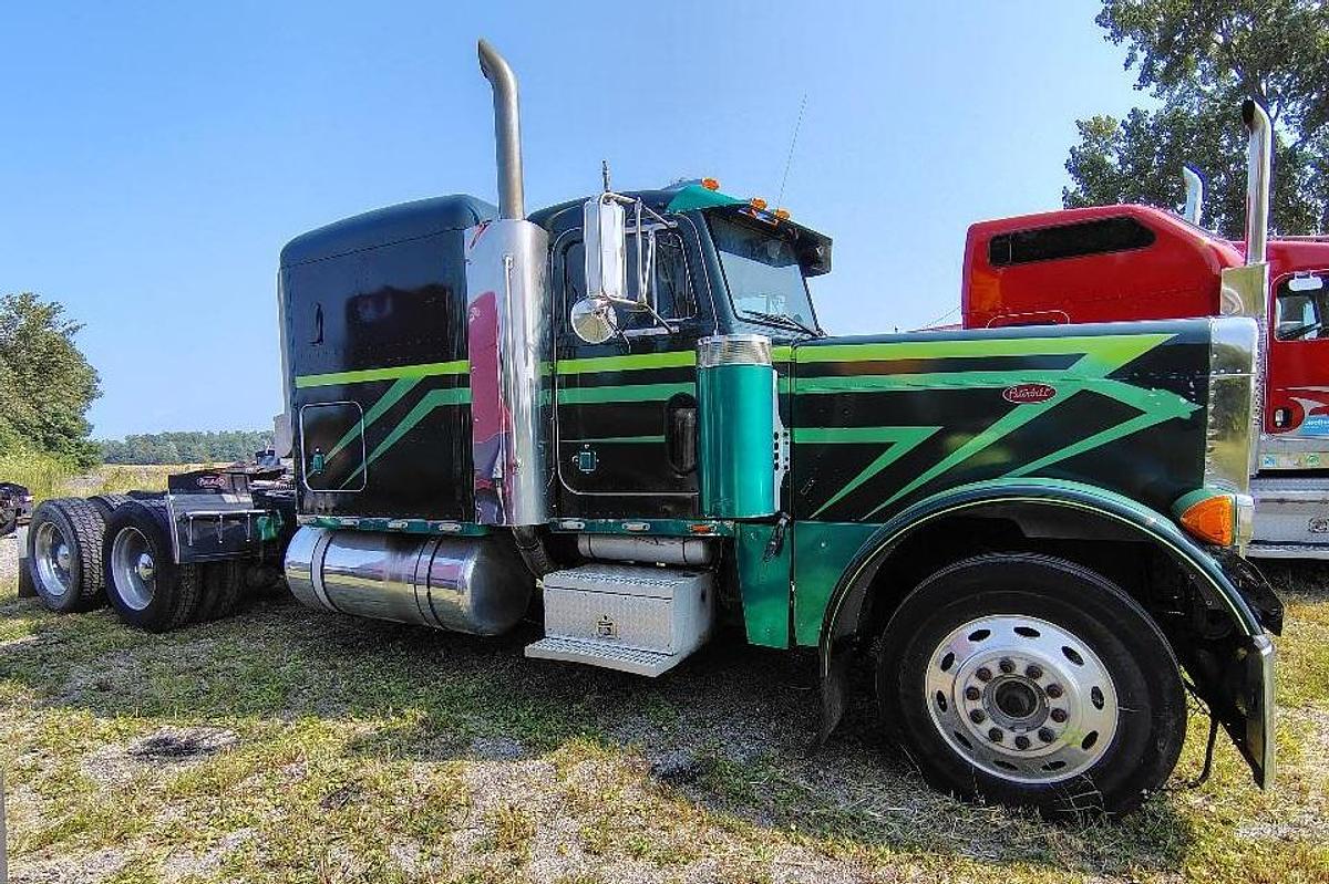 Used 1995 PETERBILT 379