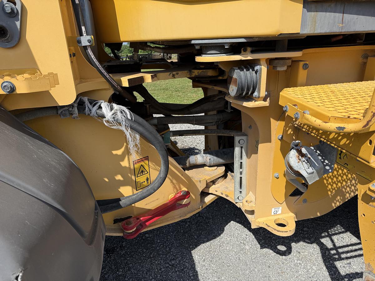 Used 2010 VOLVO L60F