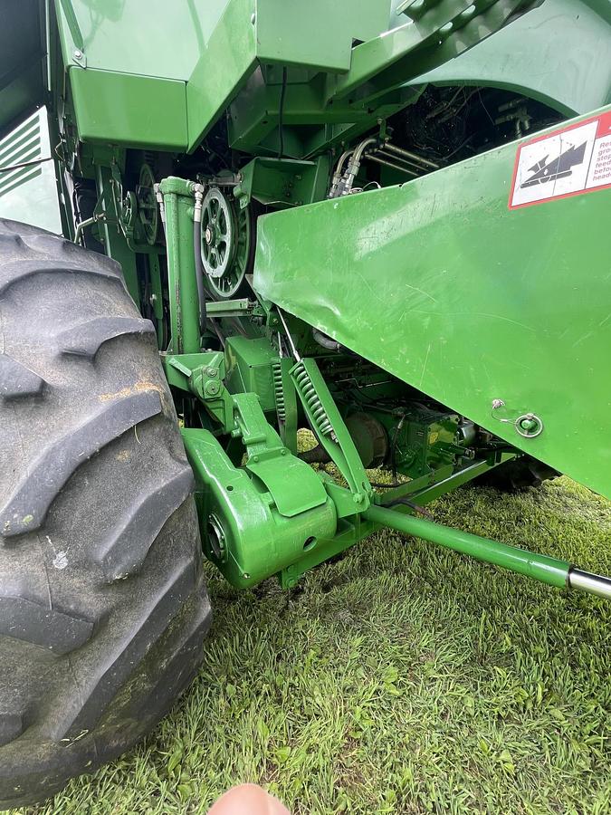 Used 1996 JOHN DEERE 9500 Sidehill combine
