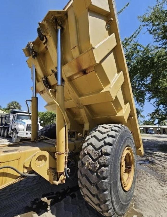 Used 1990 CATERPILLAR D25D