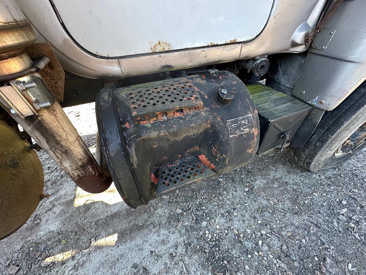 Used 1984 MACK RD686S