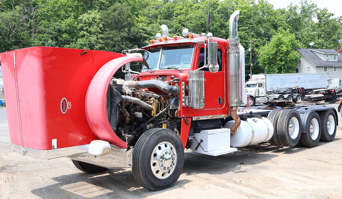 Used 2008 PETERBILT 388