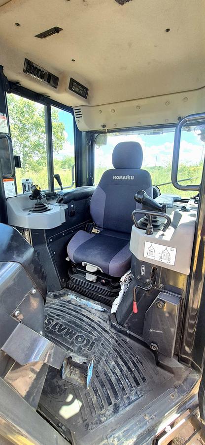 Used 2016 KOMATSU D61PX-24