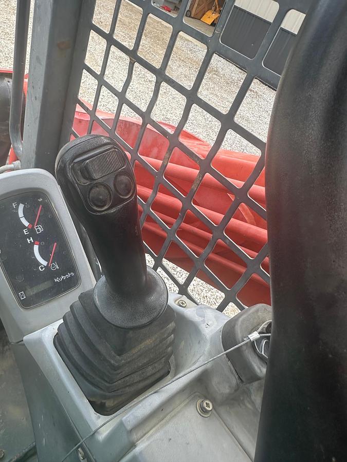 Used 2012 KUBOTA SVL75