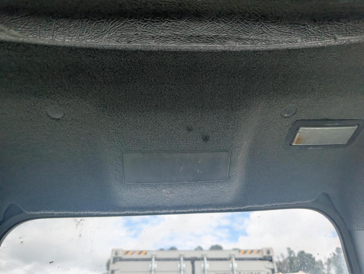 Used 2023 BOBCAT S740