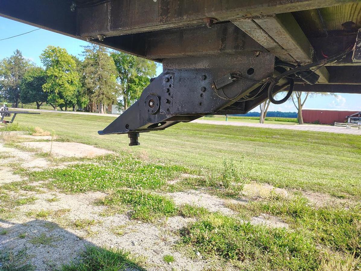 Used 2004 CUSTOM BUILT 33 foot