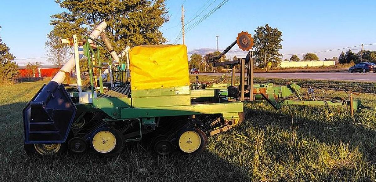 Used 1992 JOHN DEERE 750 Grain Drills