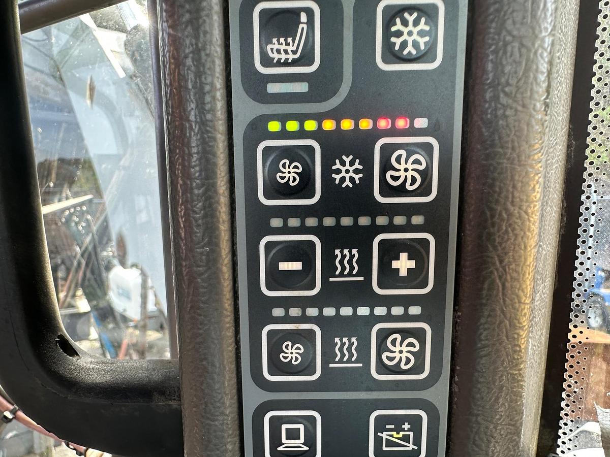 Used 2012 ATLAS COPCO Flexiroc D65-10SF