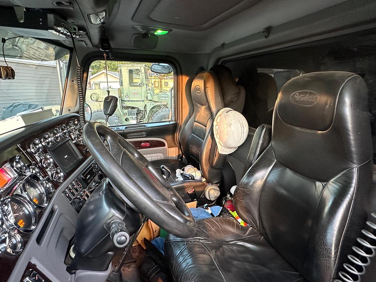 Used 2019 PETERBILT 389L