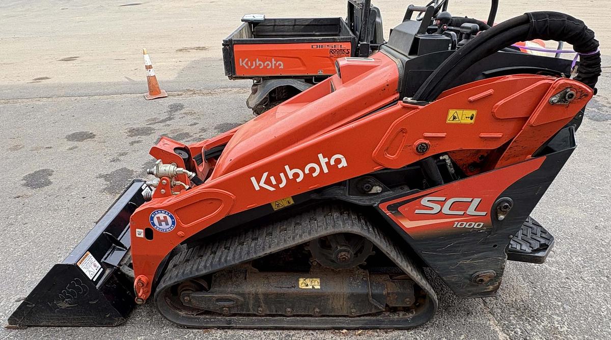Used 2022 KUBOTA SCL1000