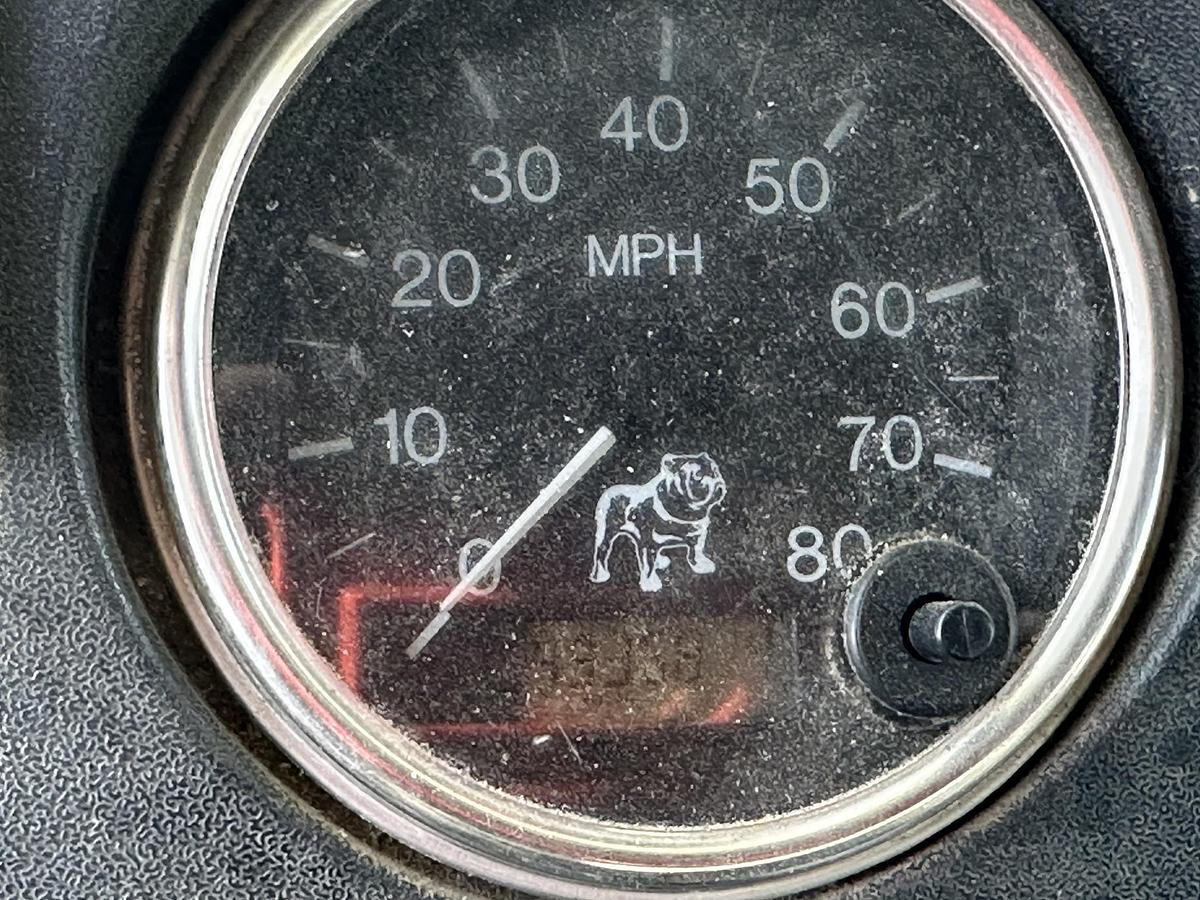 Used 2002 MACK RD688S