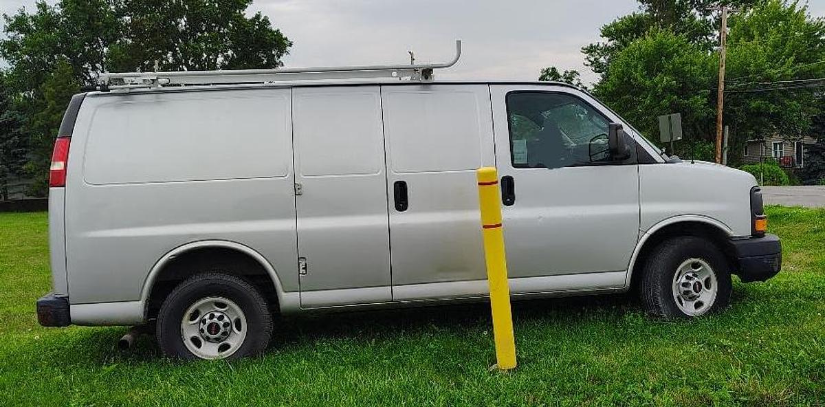 Used 2016 GMC Savana Cargo Van