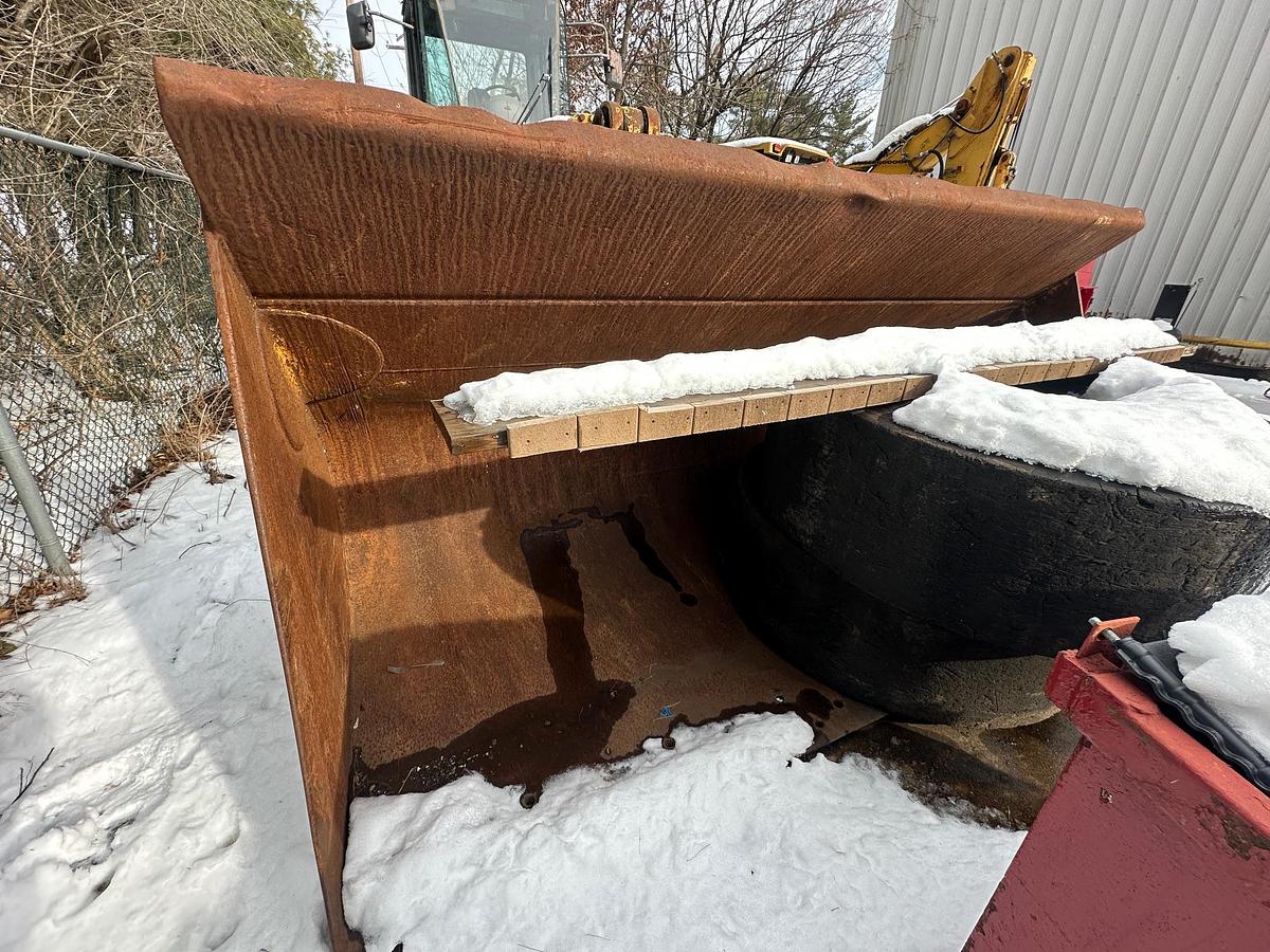 Used 2004 KOMATSU WA500