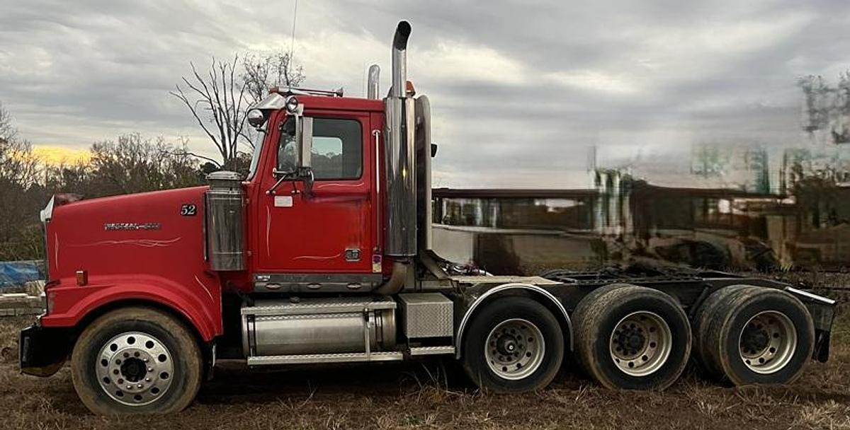 Used 2000 WESTERN STAR 4900