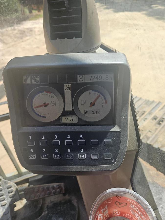 Used 2010 DEERE 200D