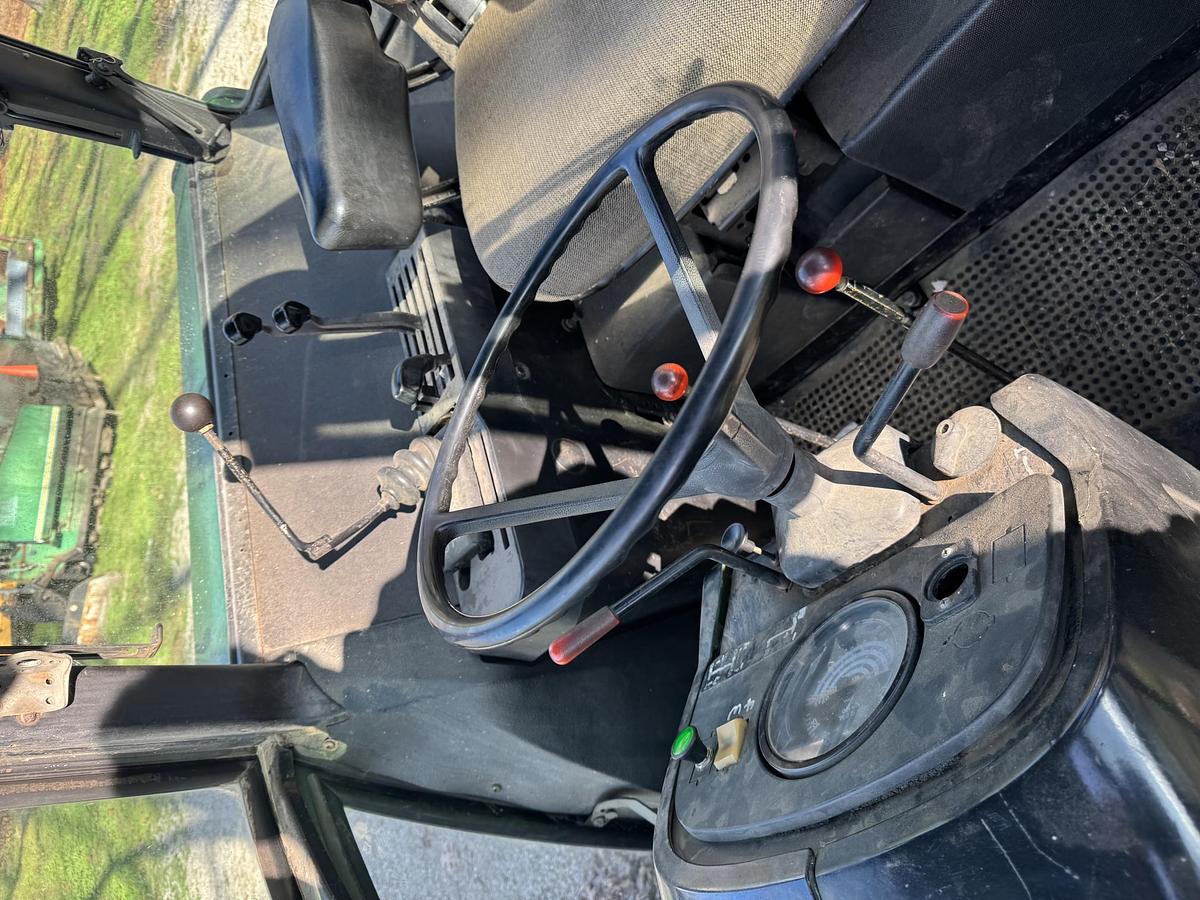 Used 1982 JOHN DEERE 2940