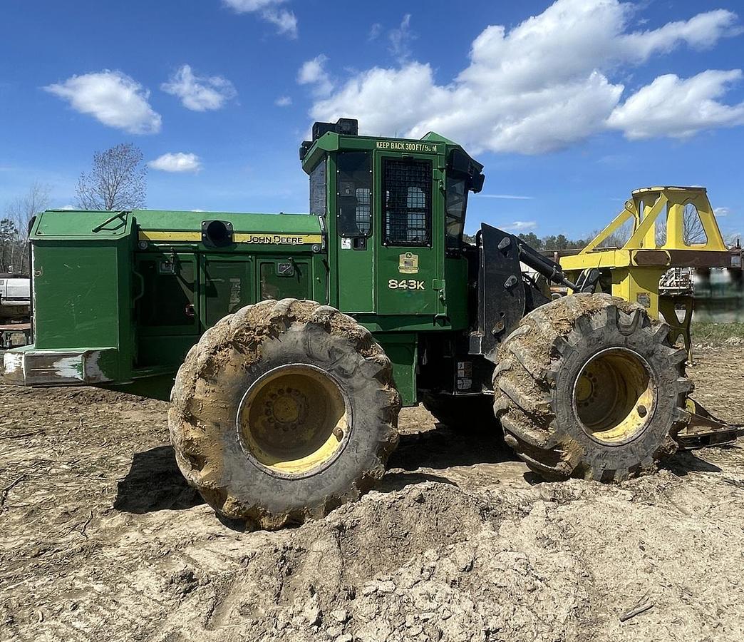 Used 2017 DEERE 843K