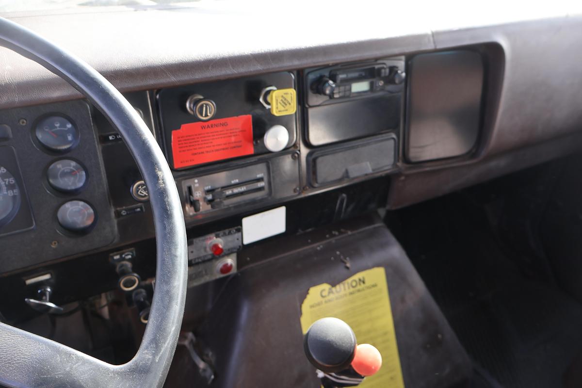 Used 1988 INTERNATIONAL 1954