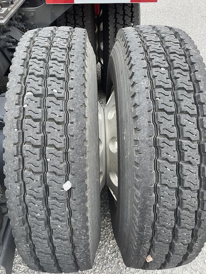 Used 2001 MACK CHU613