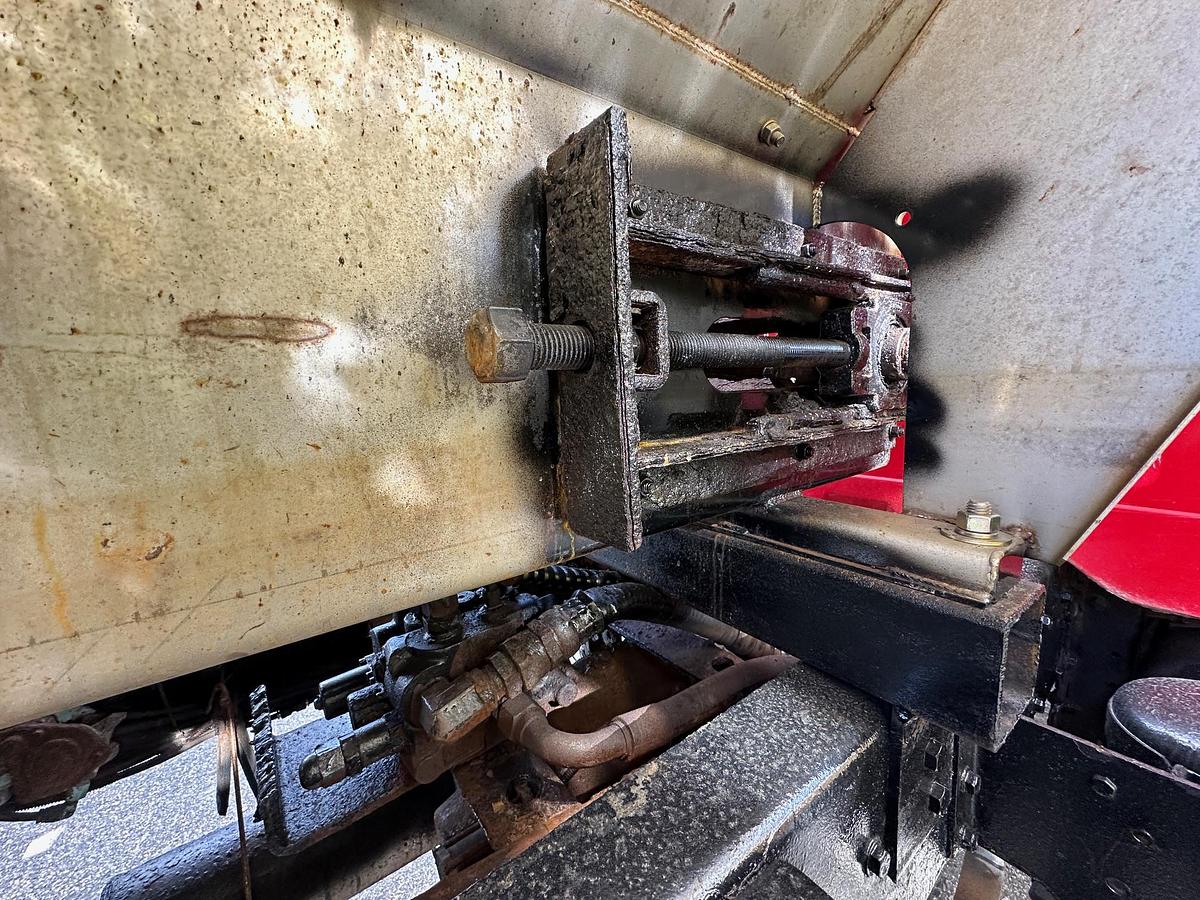 Used INTERNATIONAL 4800