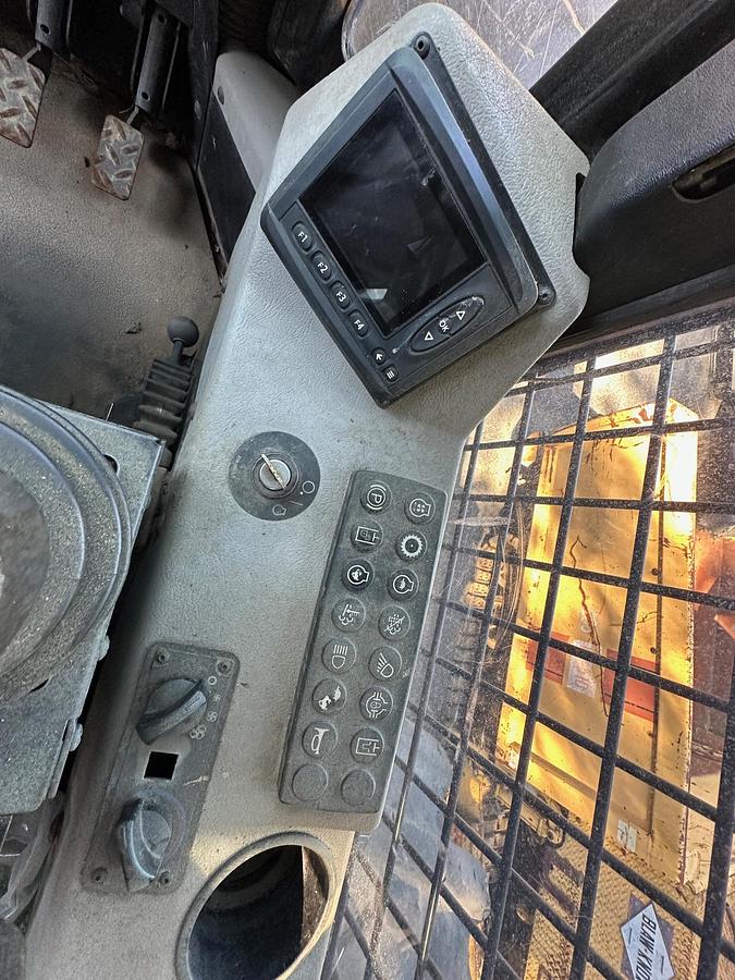 Used 2015 CATERPILLAR 553C