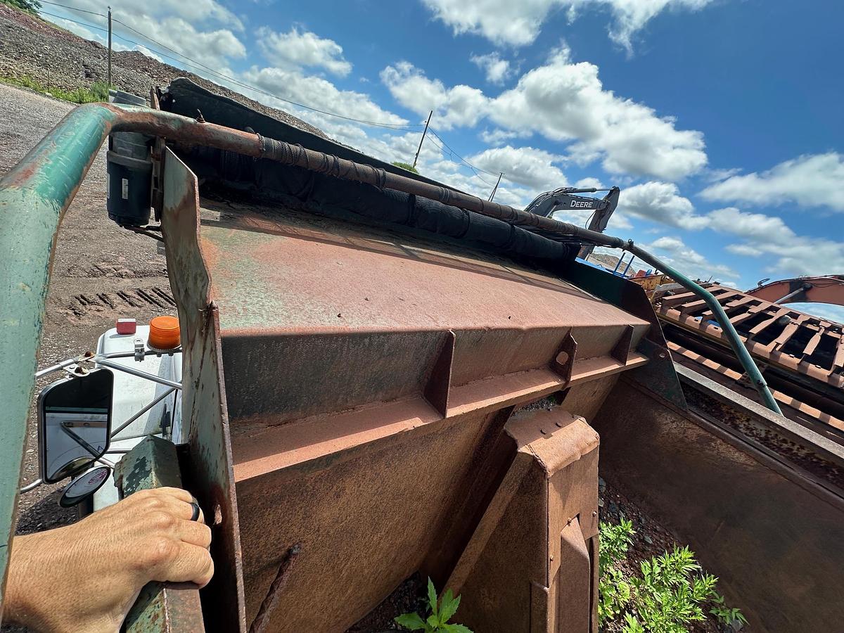 Used 1990 MACK RB688S