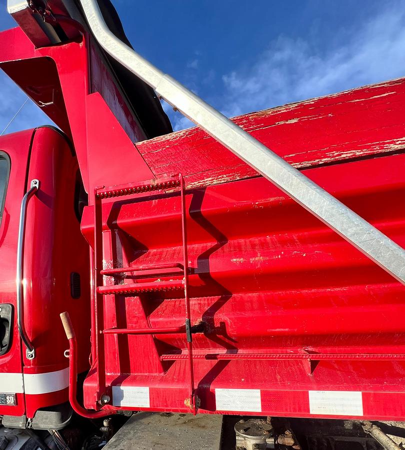 Used 2013 FREIGHTLINER 108SD Dump Truck