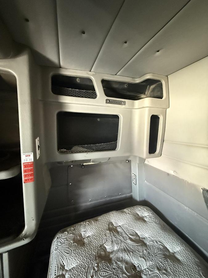 Used 2013 PETERBILT 386