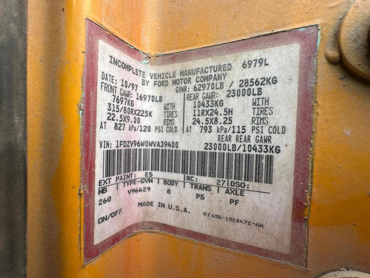 Used 1998 FORD 9500