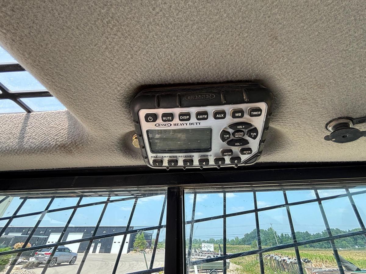 Used 2018 NEW HOLLAND L228