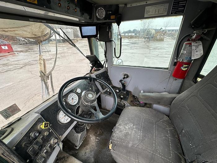 Used 2007 PHOENIX Front Discharge Mixer