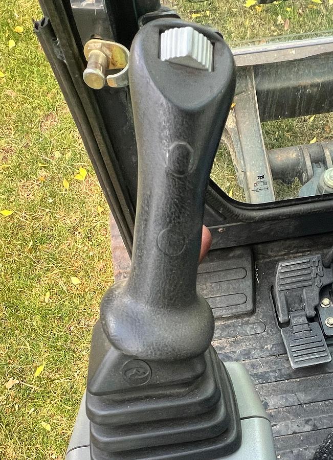 Used 2015 BOBCAT e42