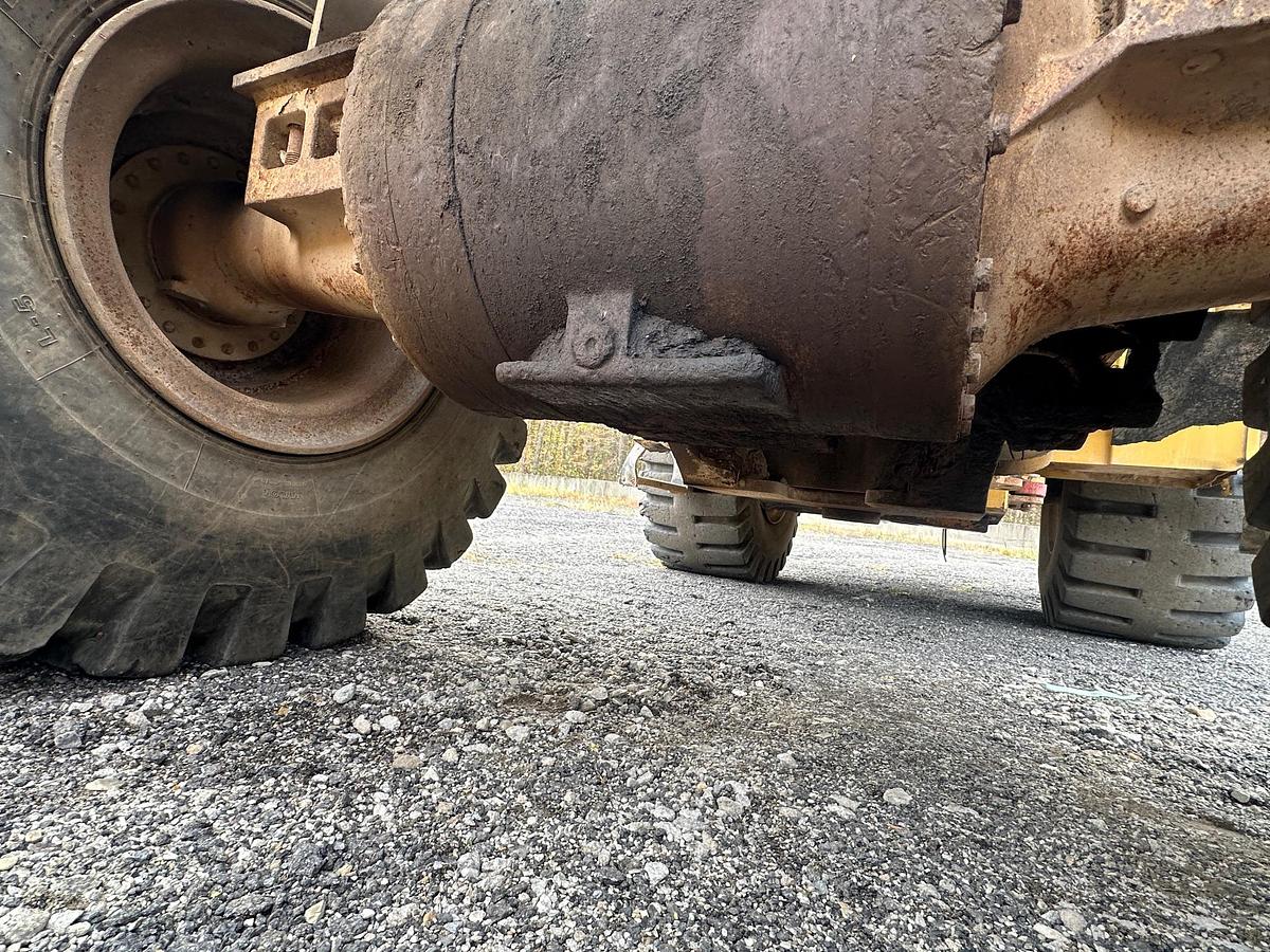 Used 2013 CATERPILLAR 972K