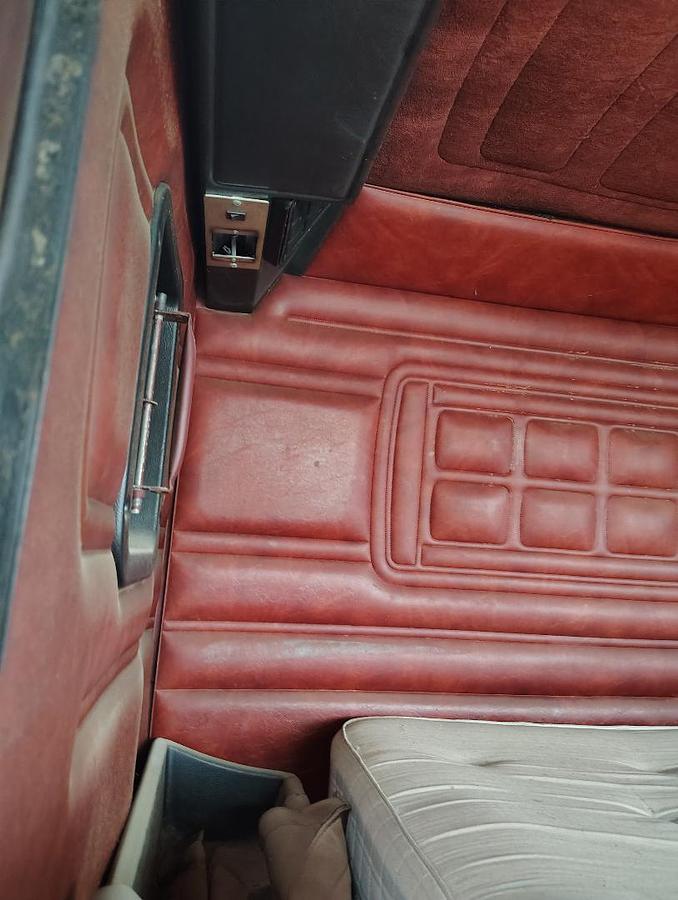 Used 1981 PETERBILT Cabover