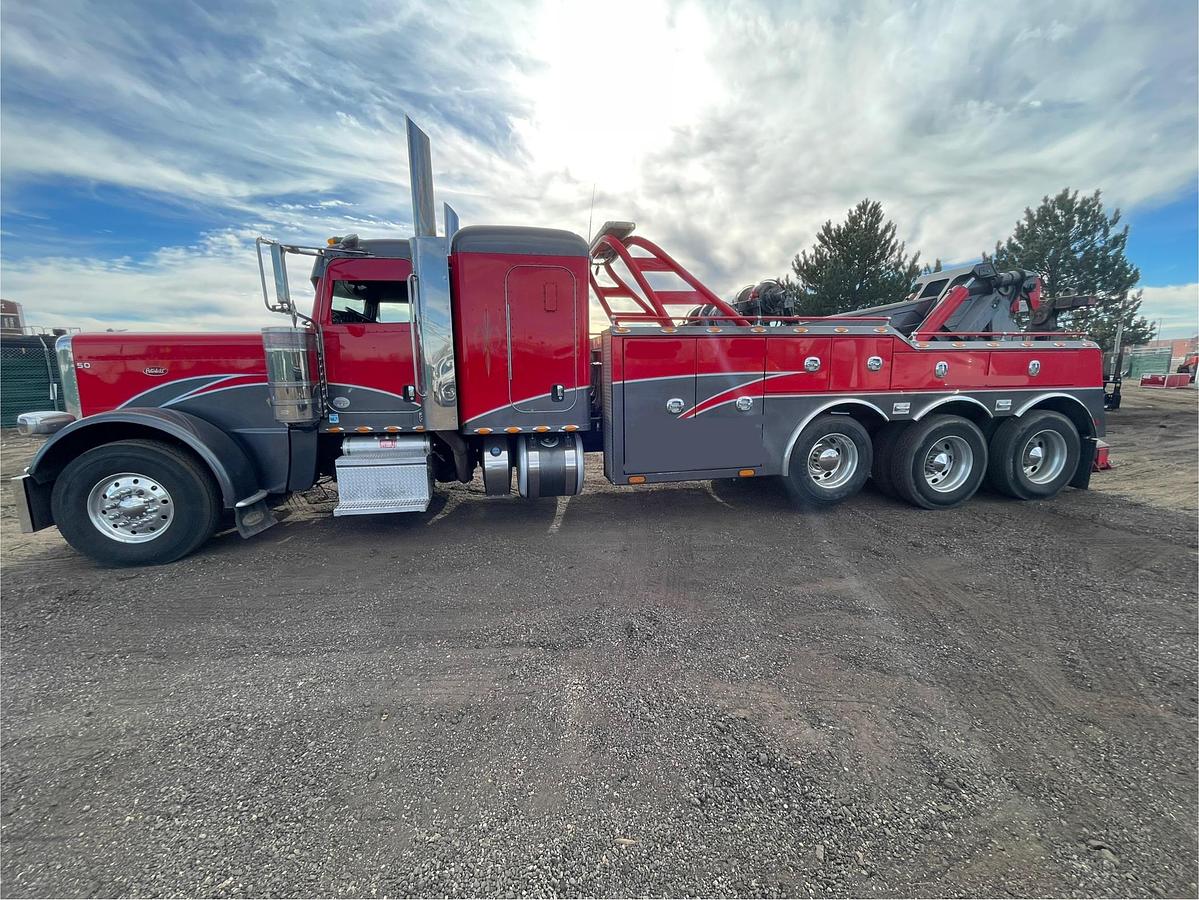 Used 2012 PETERBILT 389