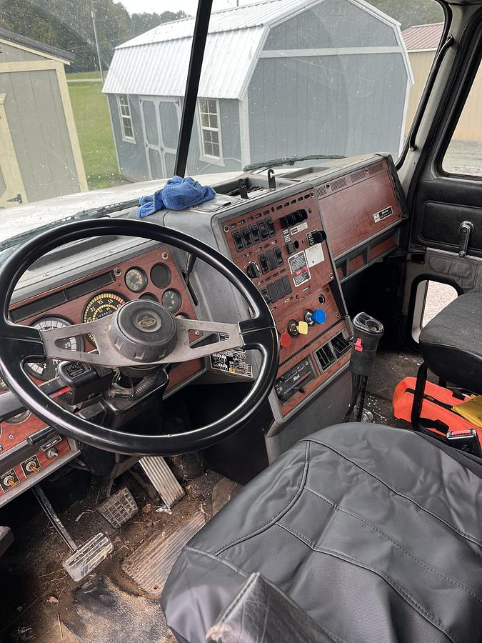 Used 1999 MACK CH-613