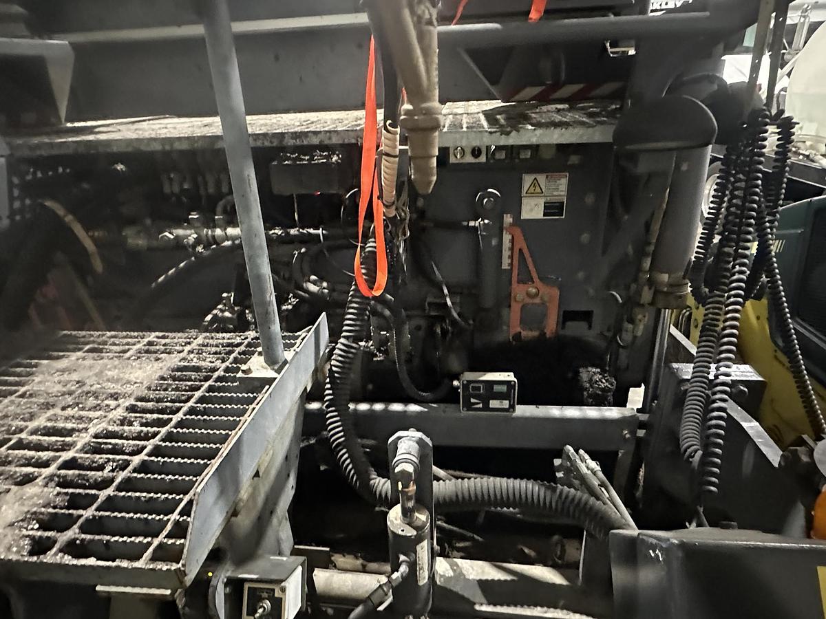 Used 2012 VOGELE Vision 5100-2