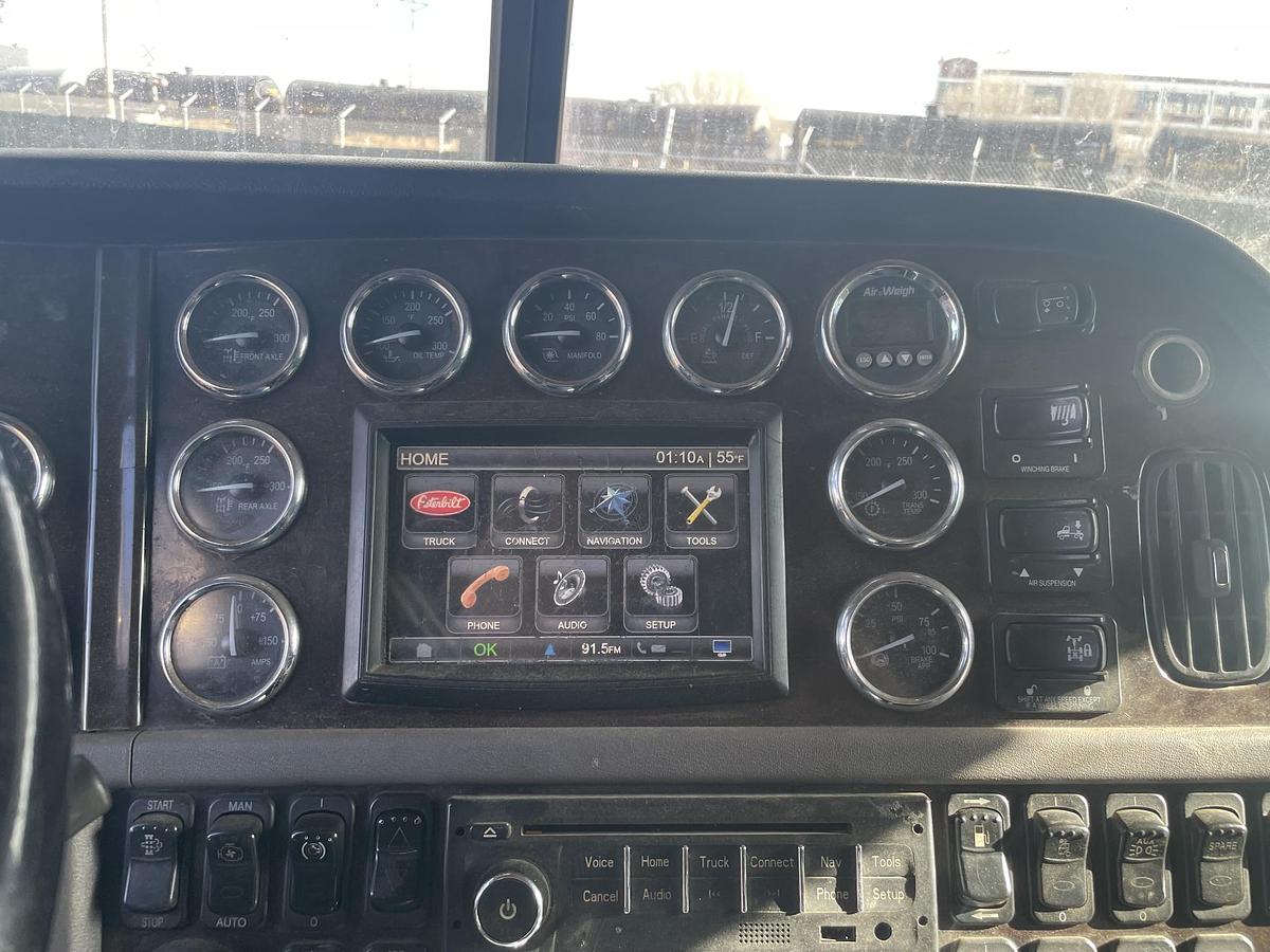 Used 2012 PETERBILT 389