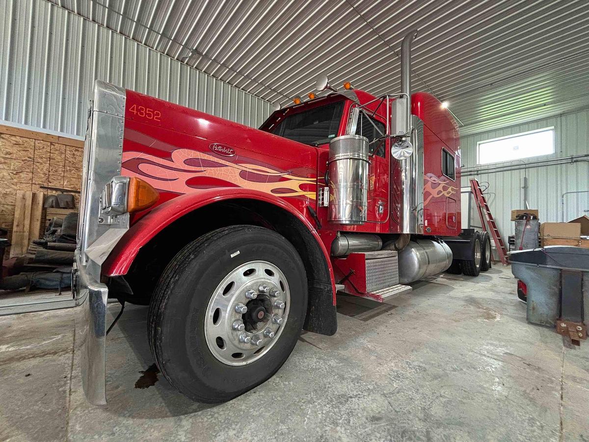 Used 2004 PETERBILT 379
