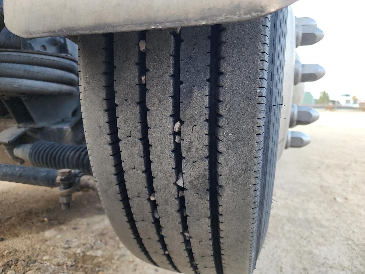 Used 2021 KENWORTH T880