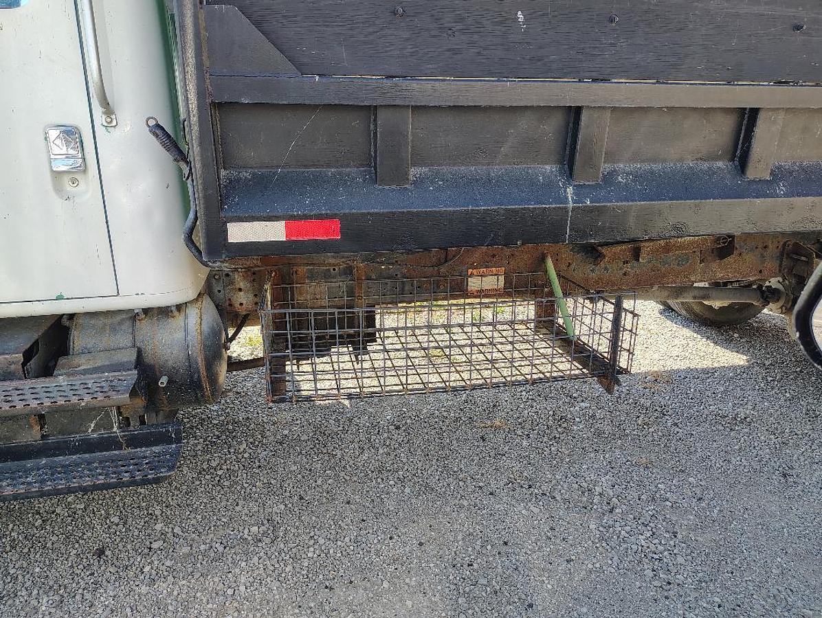 Used 2000 INTERNATIONAL 4700 DT466E