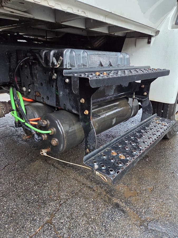 Used 2018 INTERNATIONAL 4300 SBA