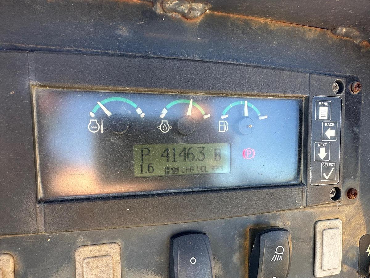 Used 2005 DEERE 650J LGP